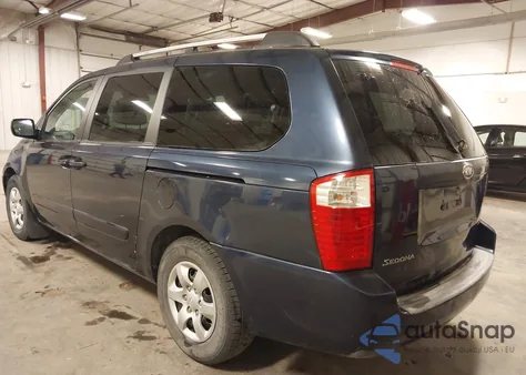2008 Kia Sedona Lx z USA, uszkodzony, nr VIN KNDMB233886258644